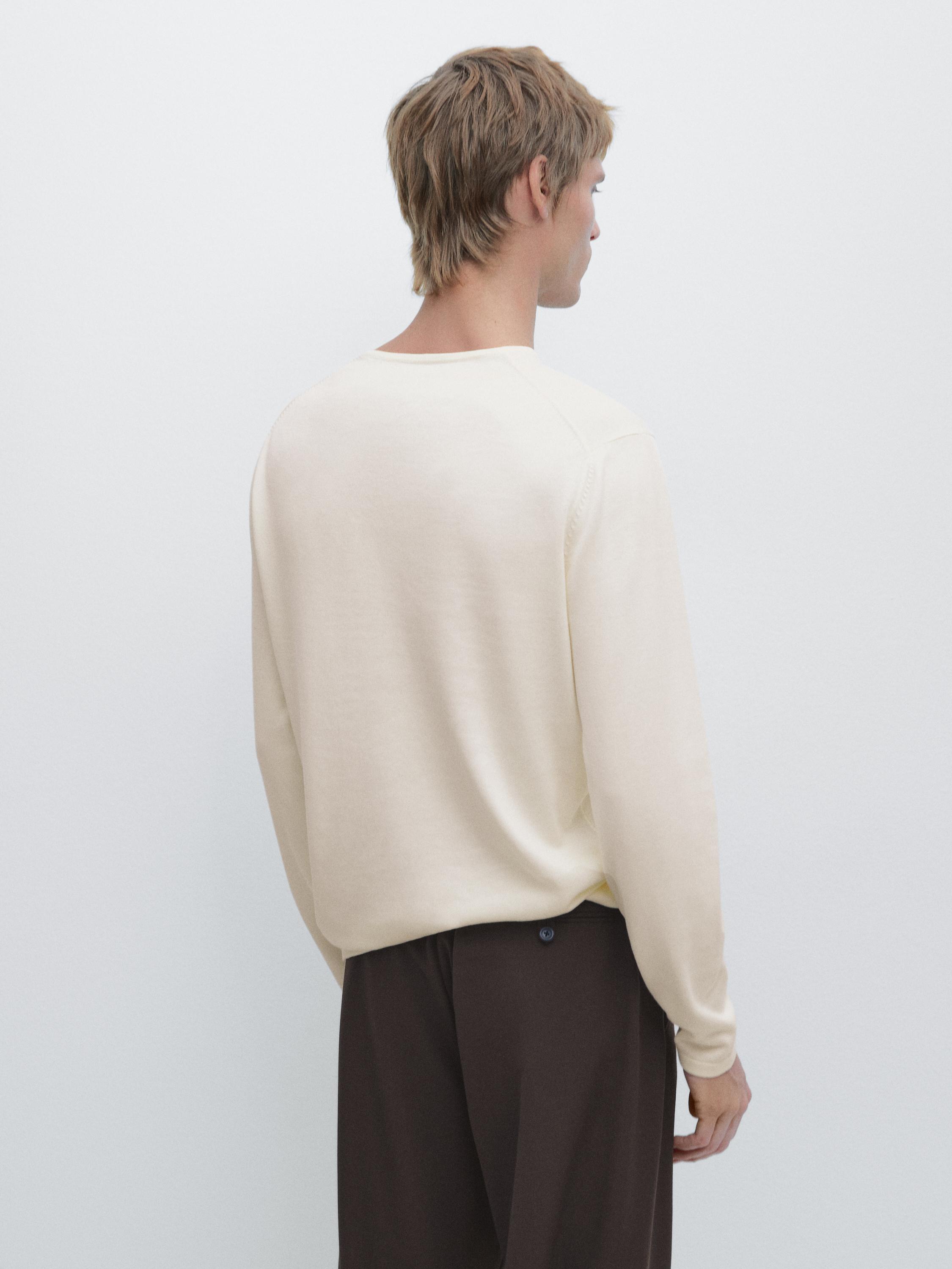 Knit 100% cotton crew neck sweater
